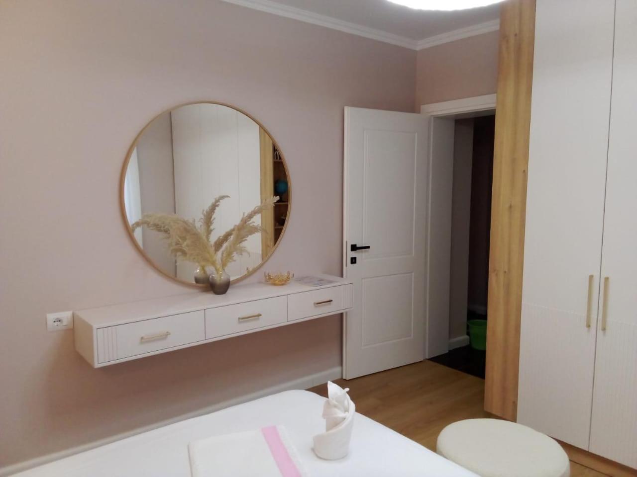 Vilma Apartment เบราท ภายนอก รูปภาพ