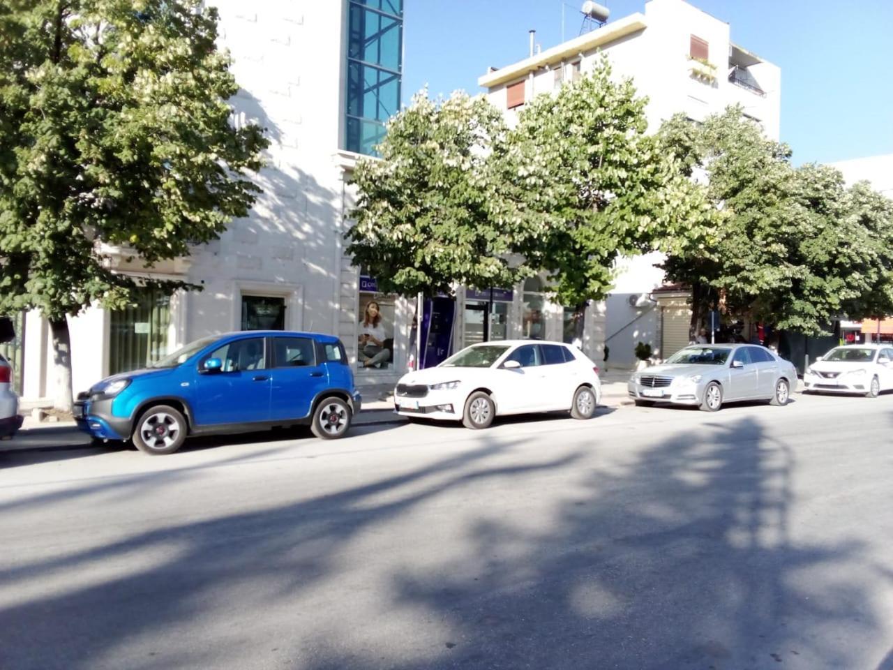 Vilma Apartment เบราท ภายนอก รูปภาพ